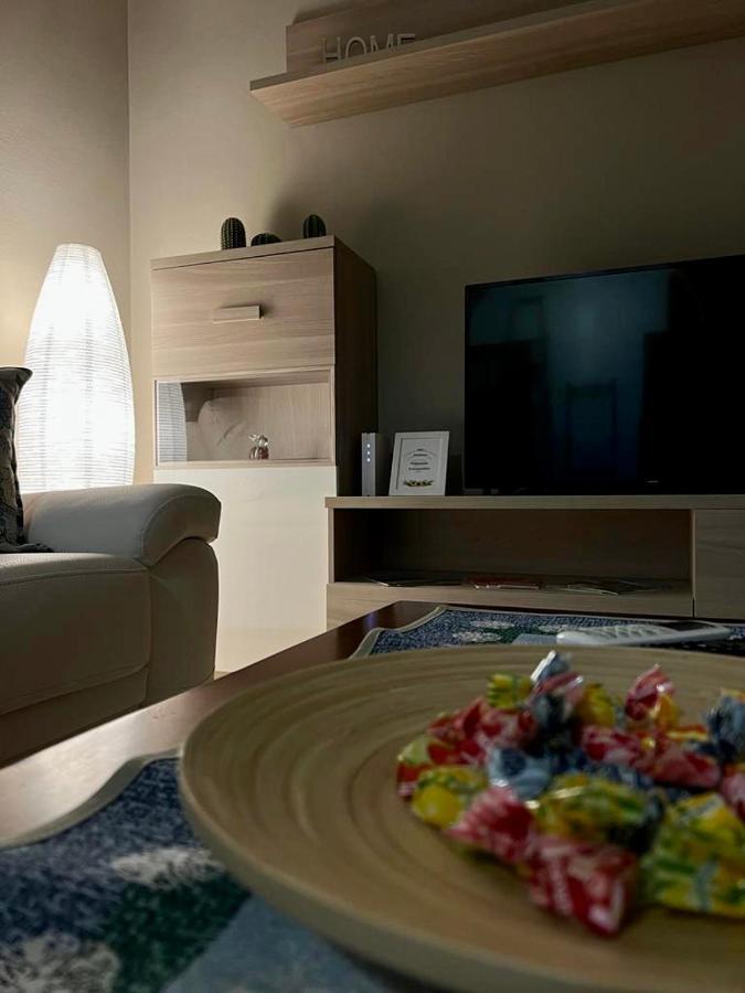 Appartamento Sunflower ヴィアレッジョ エクステリア 写真